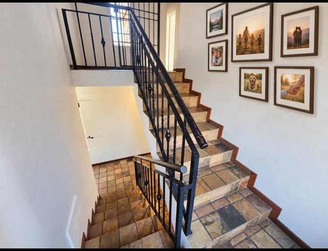 3 BEDROOM PROPERTY TO RENT IN MENLO PARK